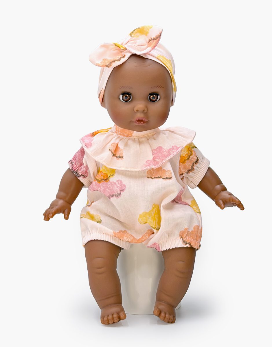Céleste, poupée Bébé rêve 26cm aux yeux dormeurs et son ensemble Eva Happy clouds