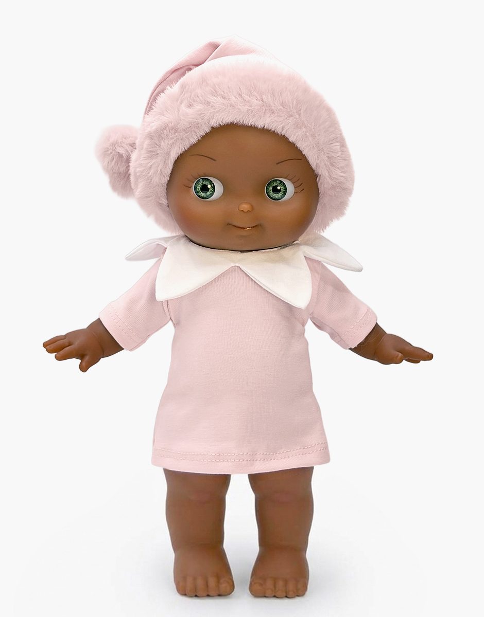 Prunelle en fête et sa tenue de lutin rose